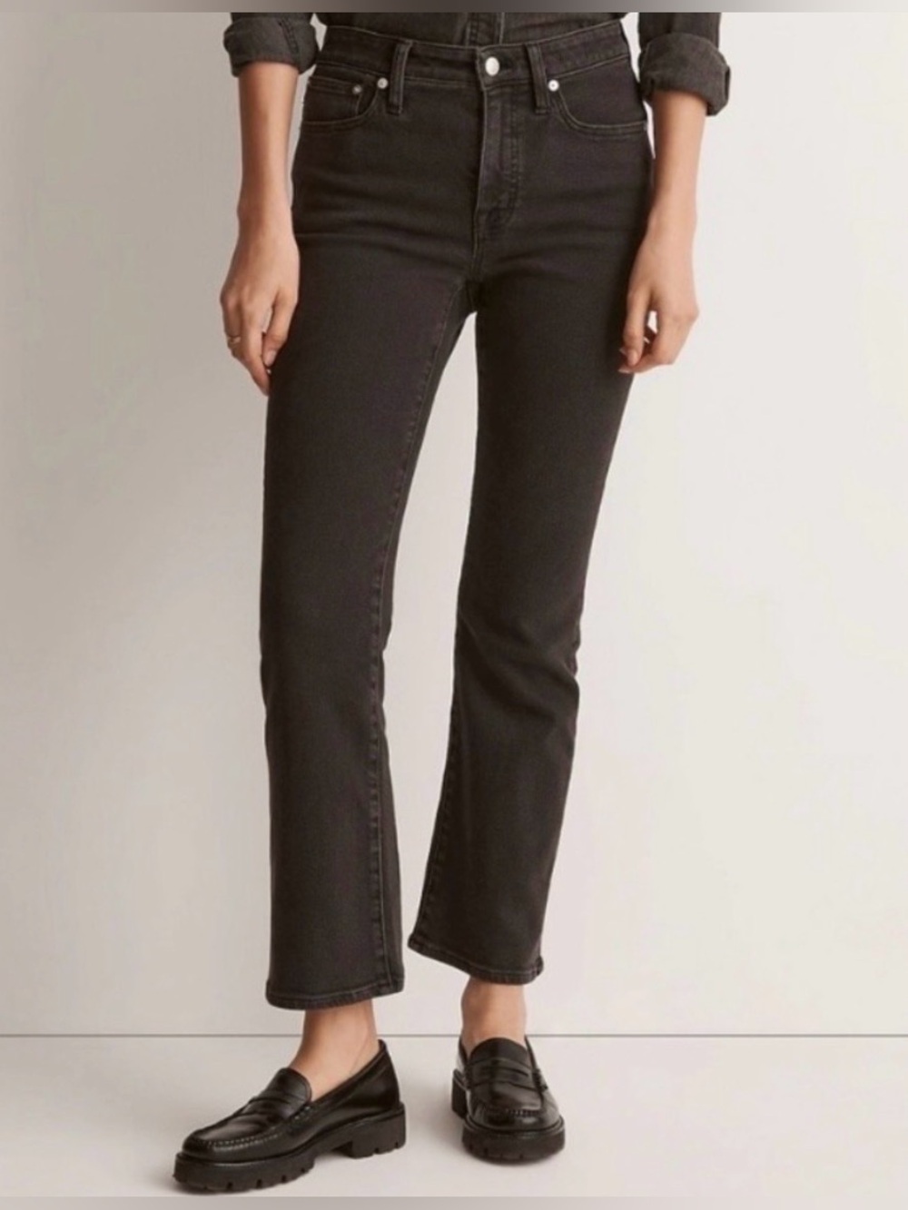 Madewell Mid-rise Kick Out Jean in washed black - 32